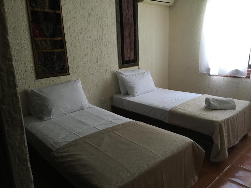 Hostel Kaana 4 You Канкун Екстер'єр фото